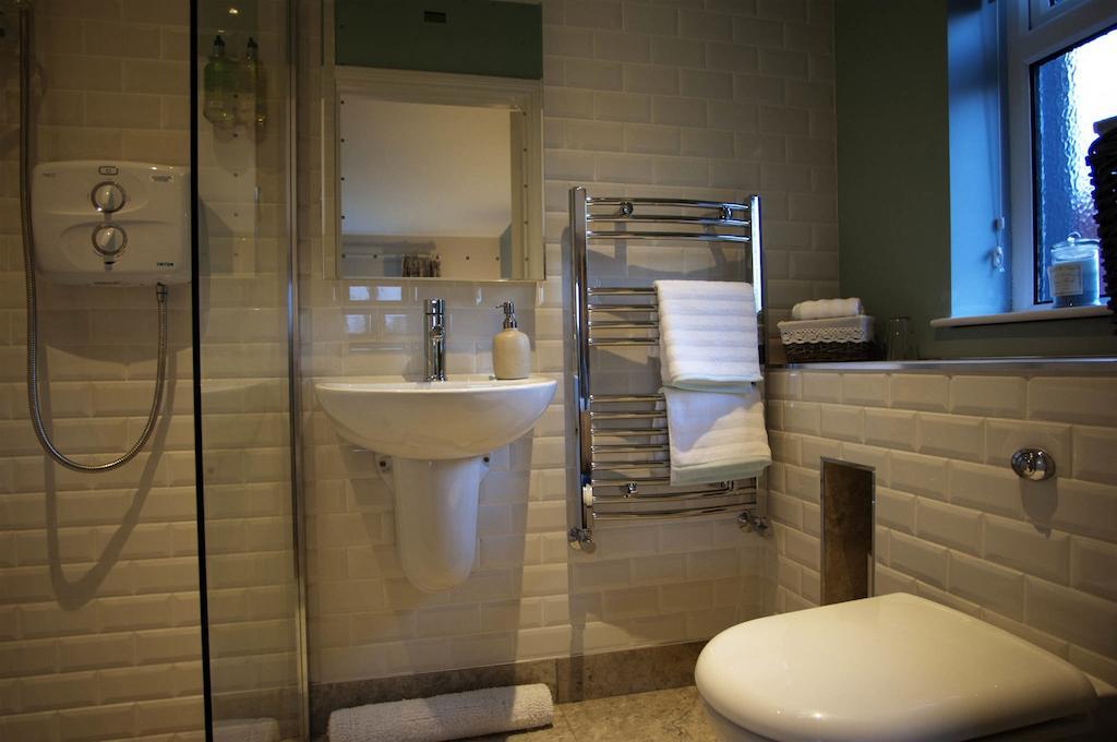 Bed and Breakfast Bunlin Bay House Милфорд Номер фото