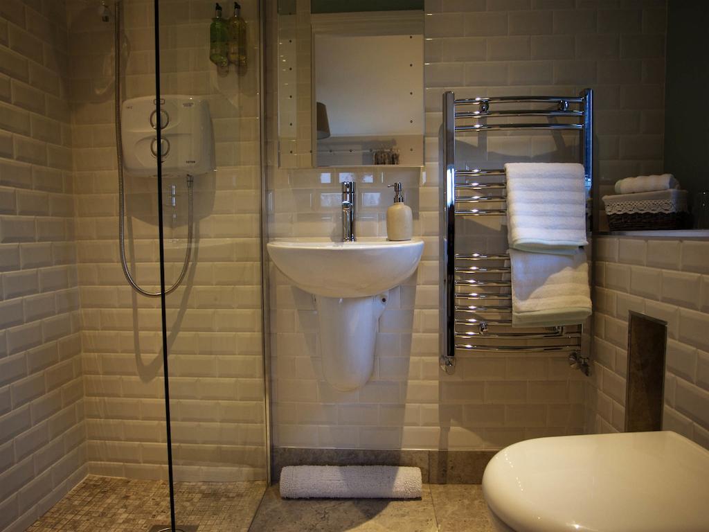 Bed and Breakfast Bunlin Bay House Милфорд Номер фото